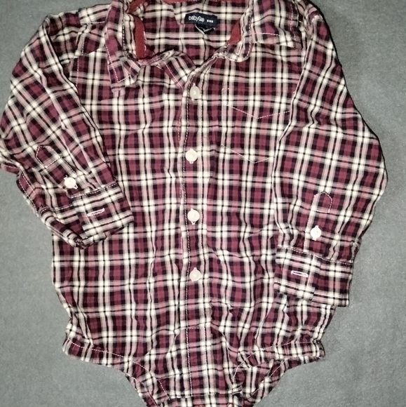 Boys babyGap red plaid button down snap bottom‎ bodysuit size 6-12 months - Picture 1 of 2